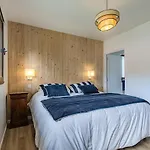 10 Pers à Carreyre, Piscine Chauffée, Clim Villa *
