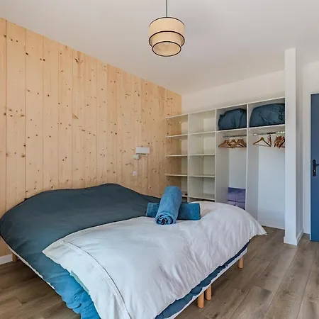 10 Pers A Carreyre, Piscine Chauffee, Clim Villa