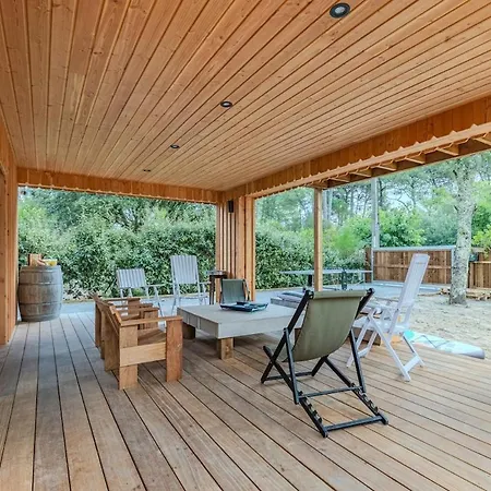 10 Pers A Carreyre, Piscine Chauffee, Clim * Lacanau